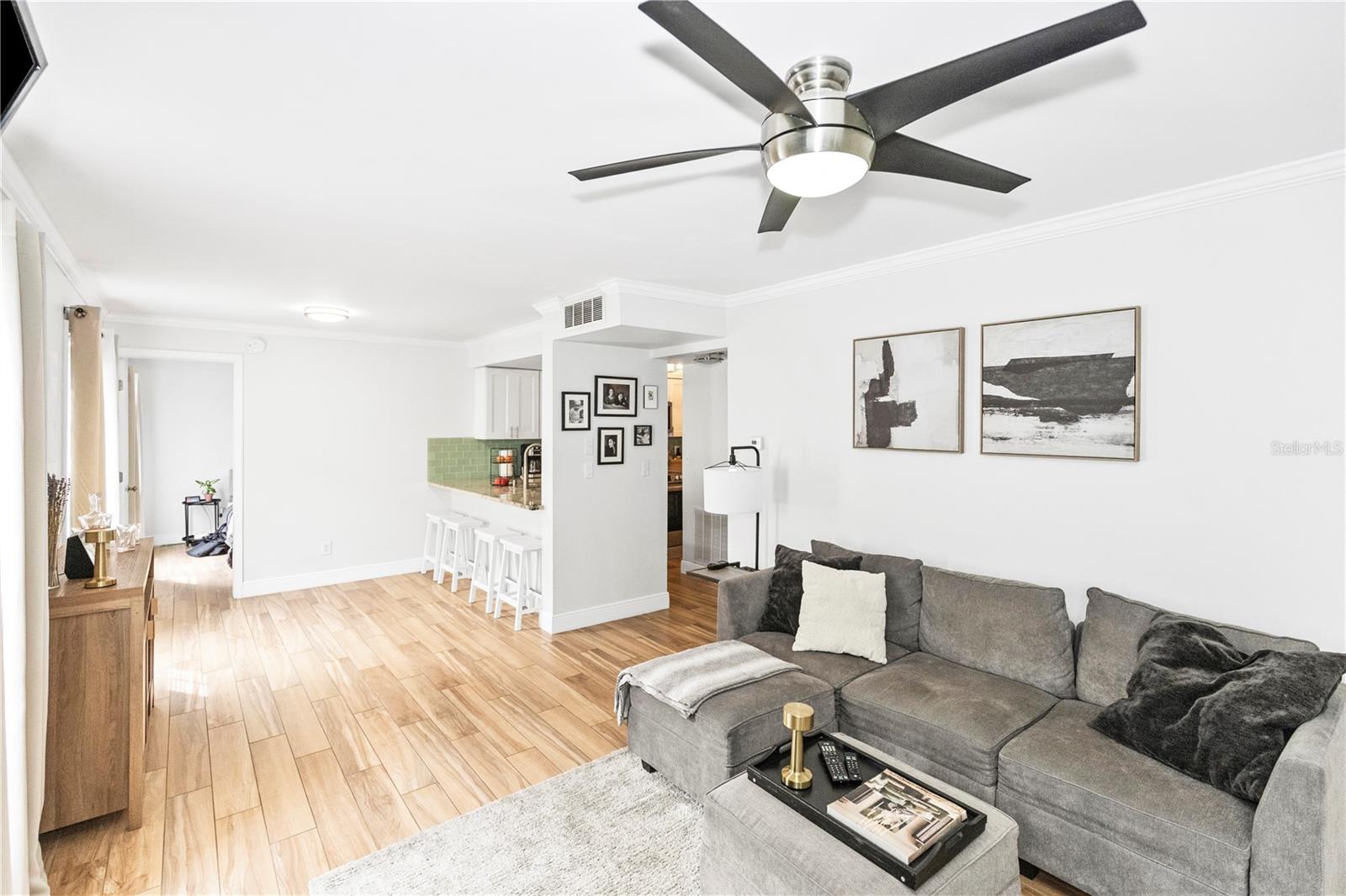 BONAVENTURE CONDO - Residential