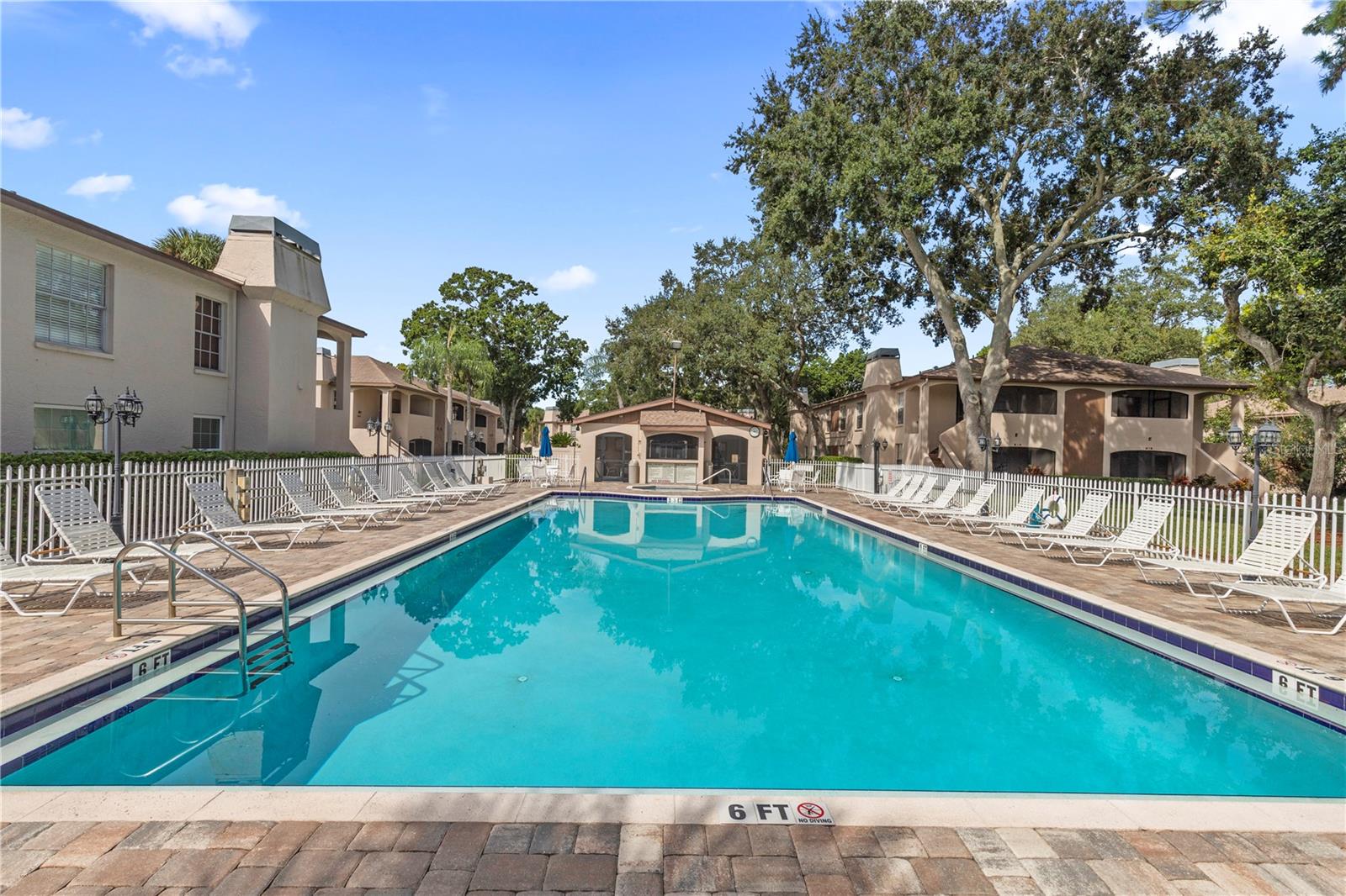BONAVENTURE CONDO - Residential