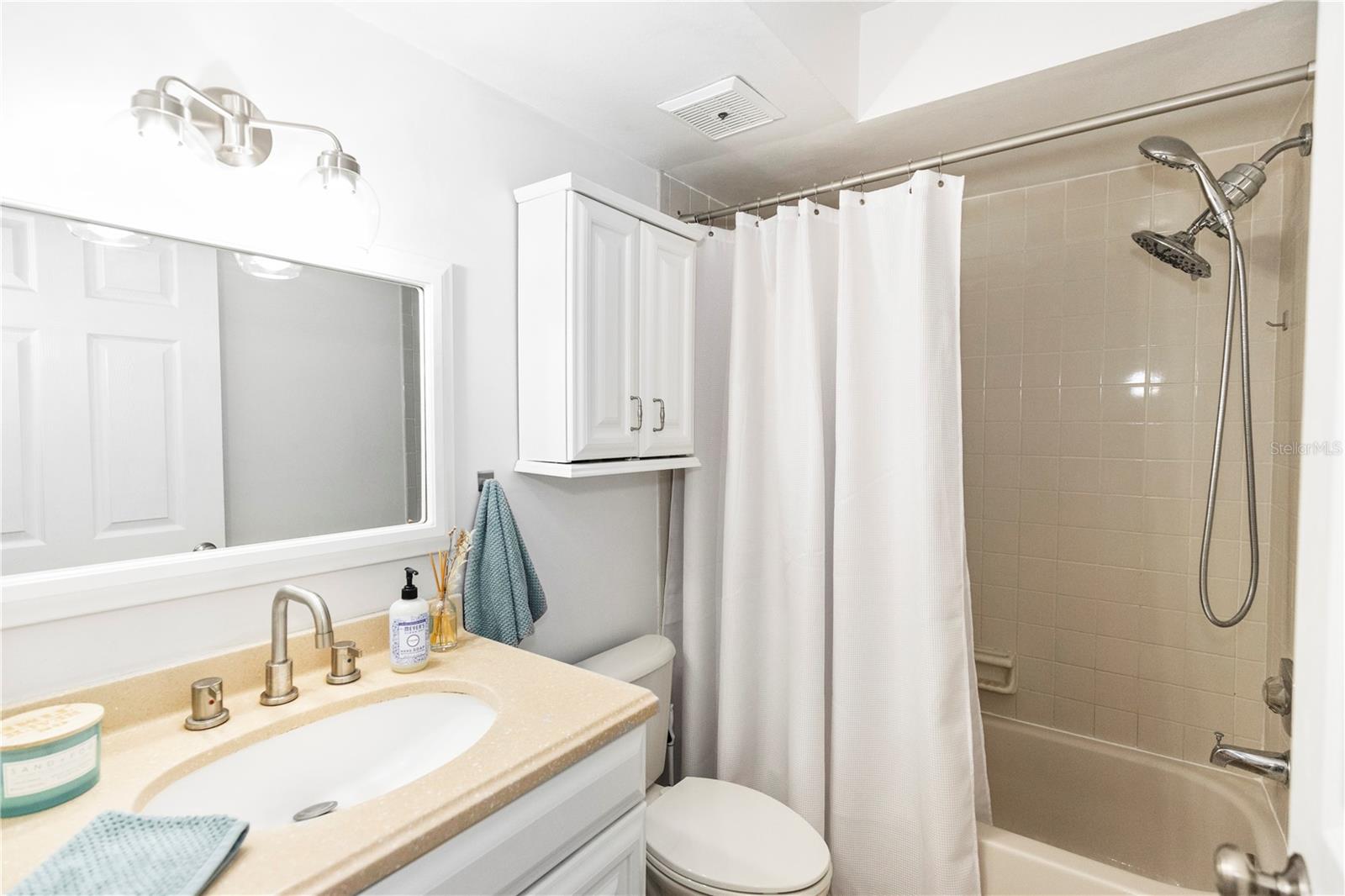 BONAVENTURE CONDO - Residential