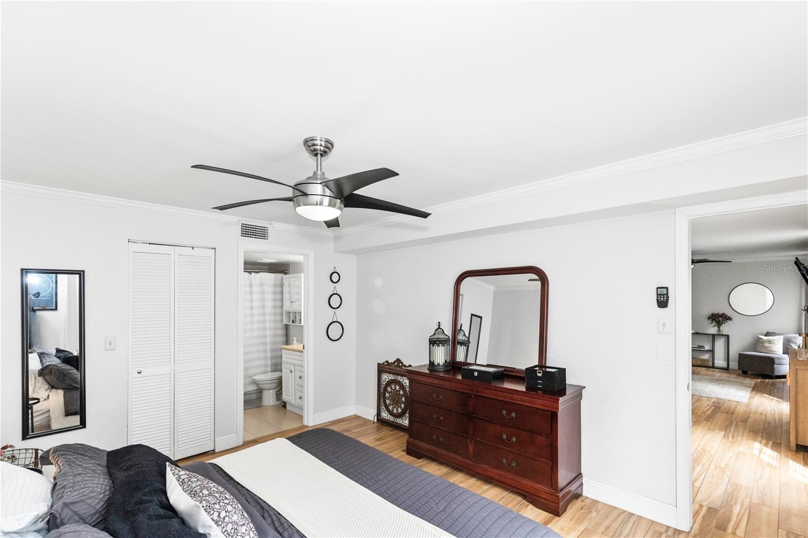 BONAVENTURE CONDO - Residential