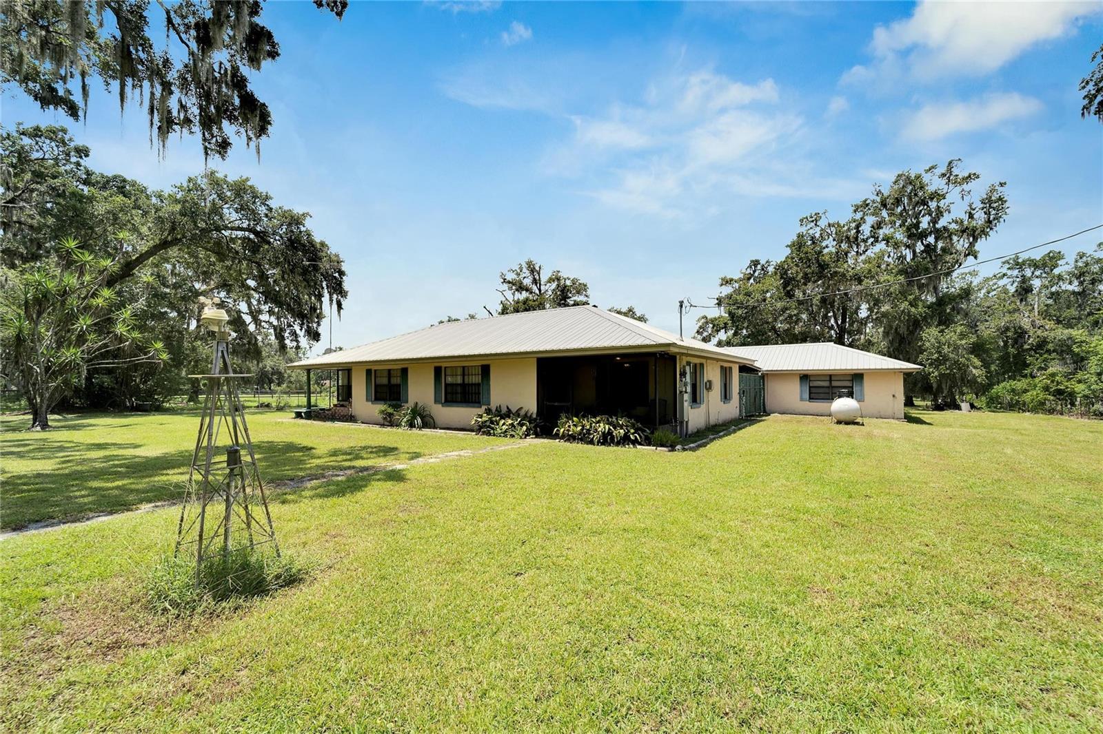 3003 N WILDER ROAD