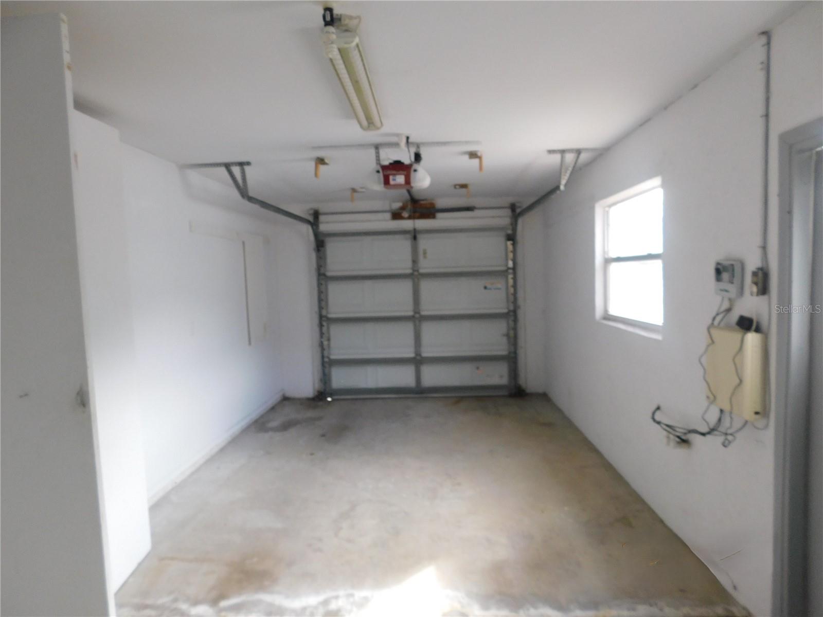 BONNIE BAY COUNTRY CLUB ESTATES PH 6 - Residential