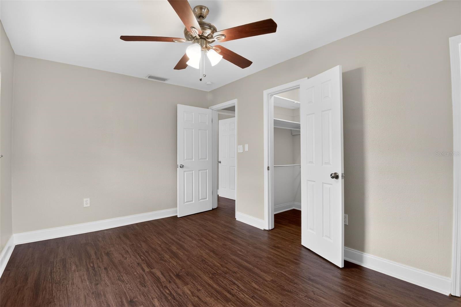 COLLEGE ARMS ESTATES - Residential