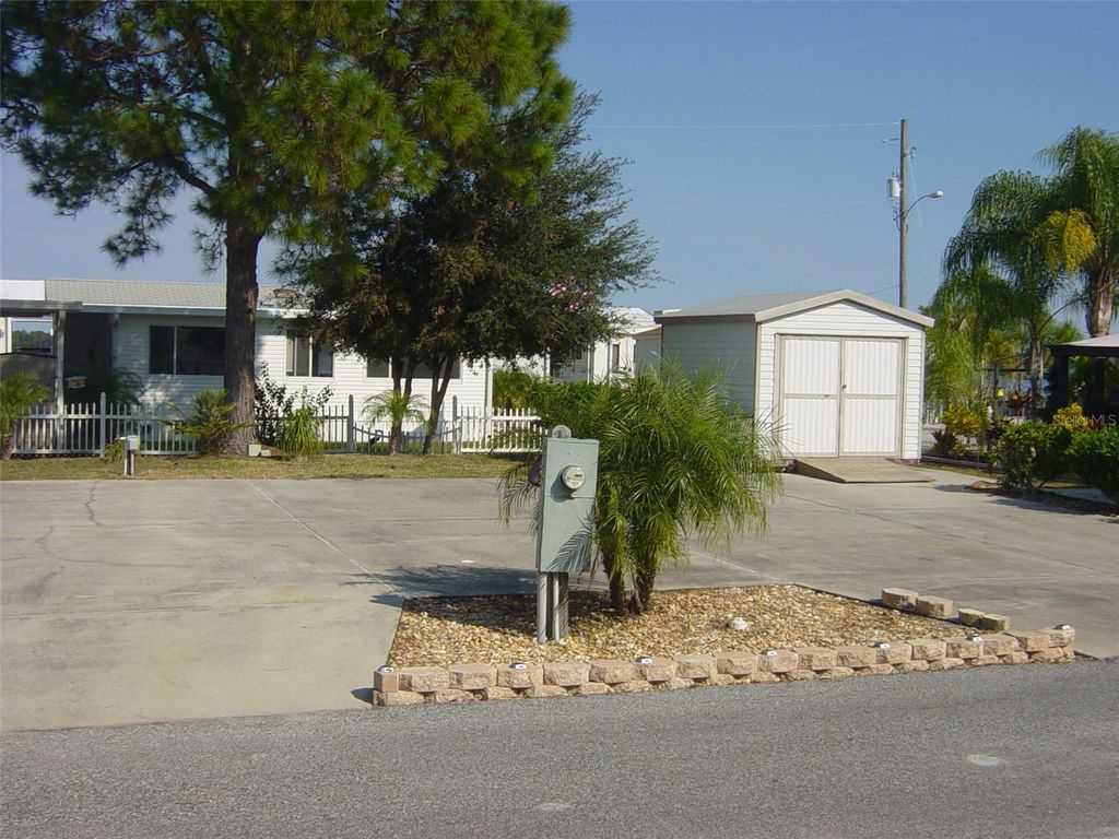Photo of 6177 Parkway E, Saint Cloud, FL 34771 (MLS # S5150002)