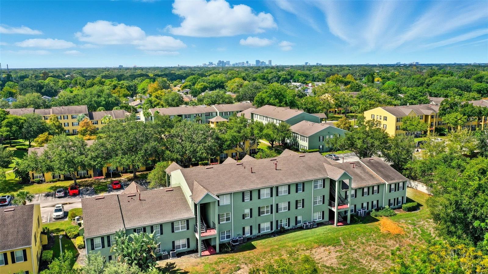 MIRIADA CONDO - Residential