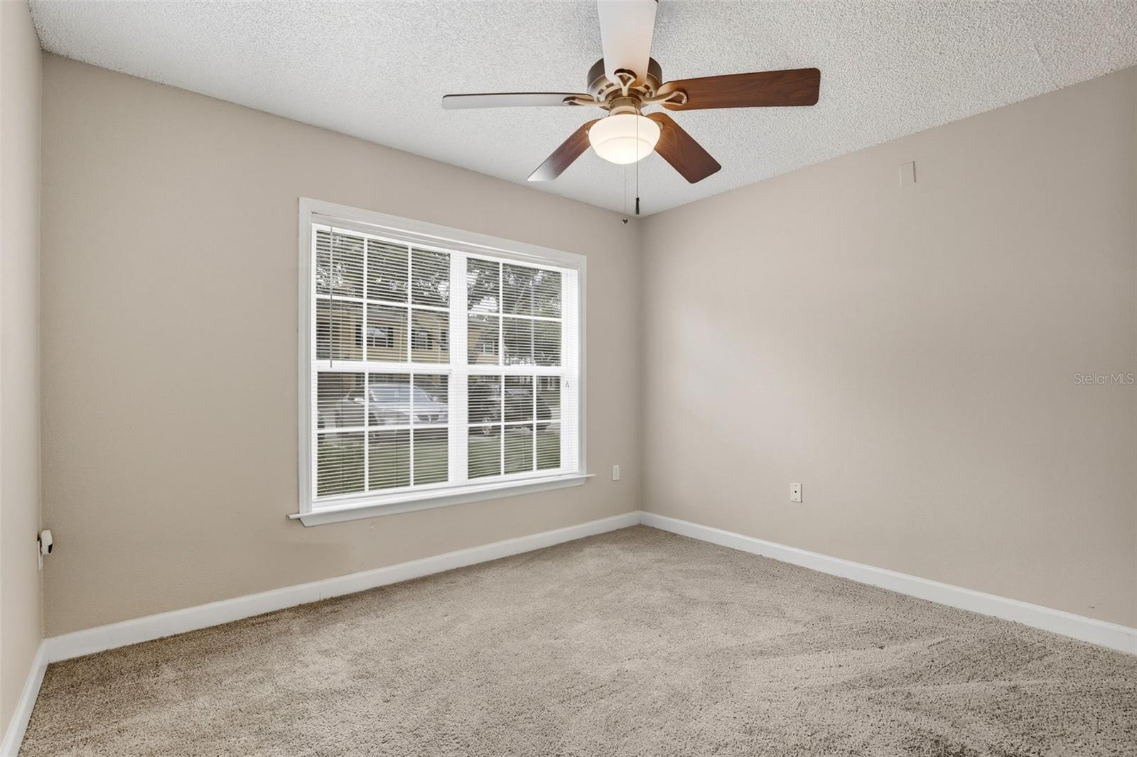 MIRIADA CONDO - Residential