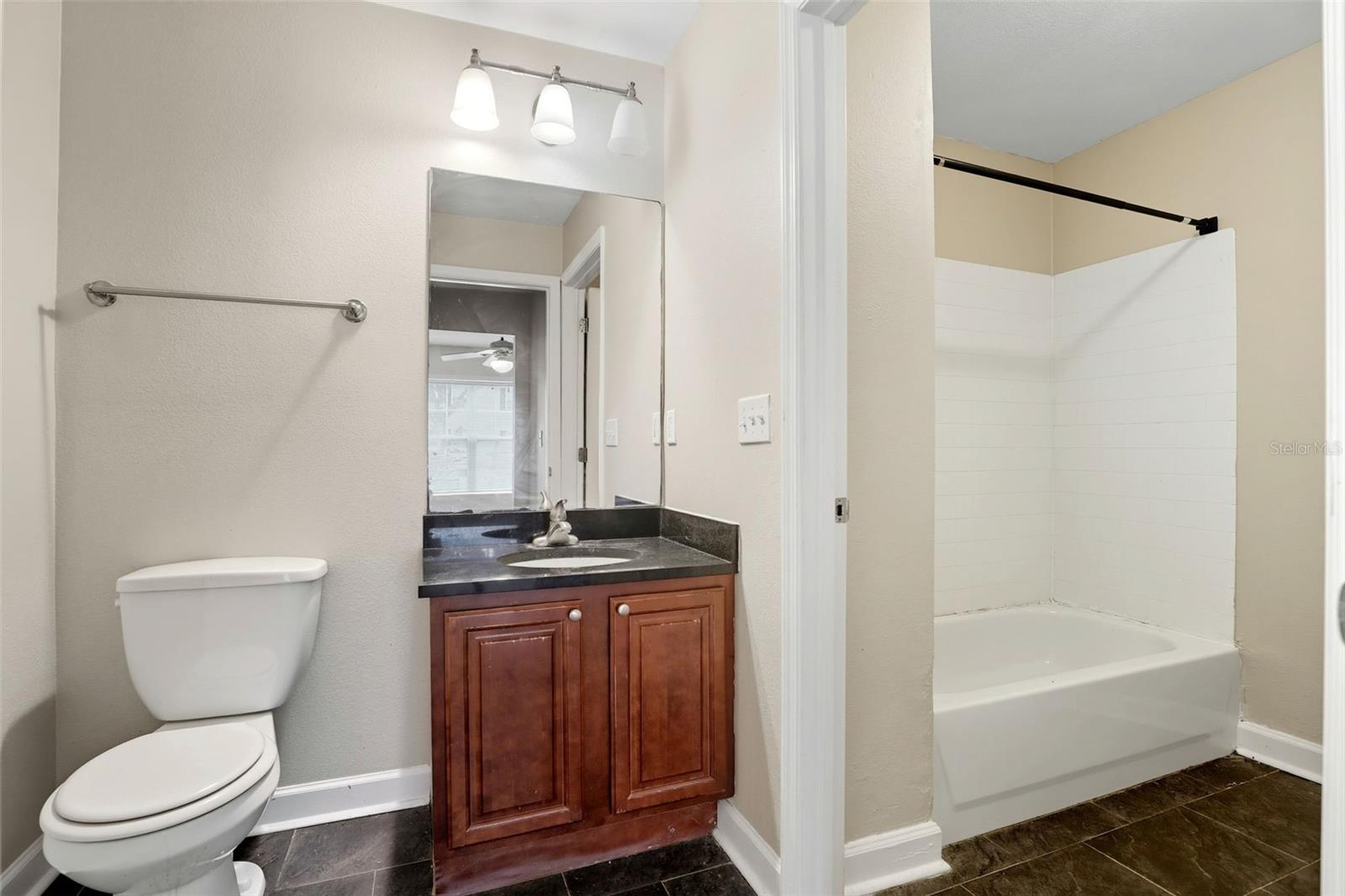 MIRIADA CONDO - Residential