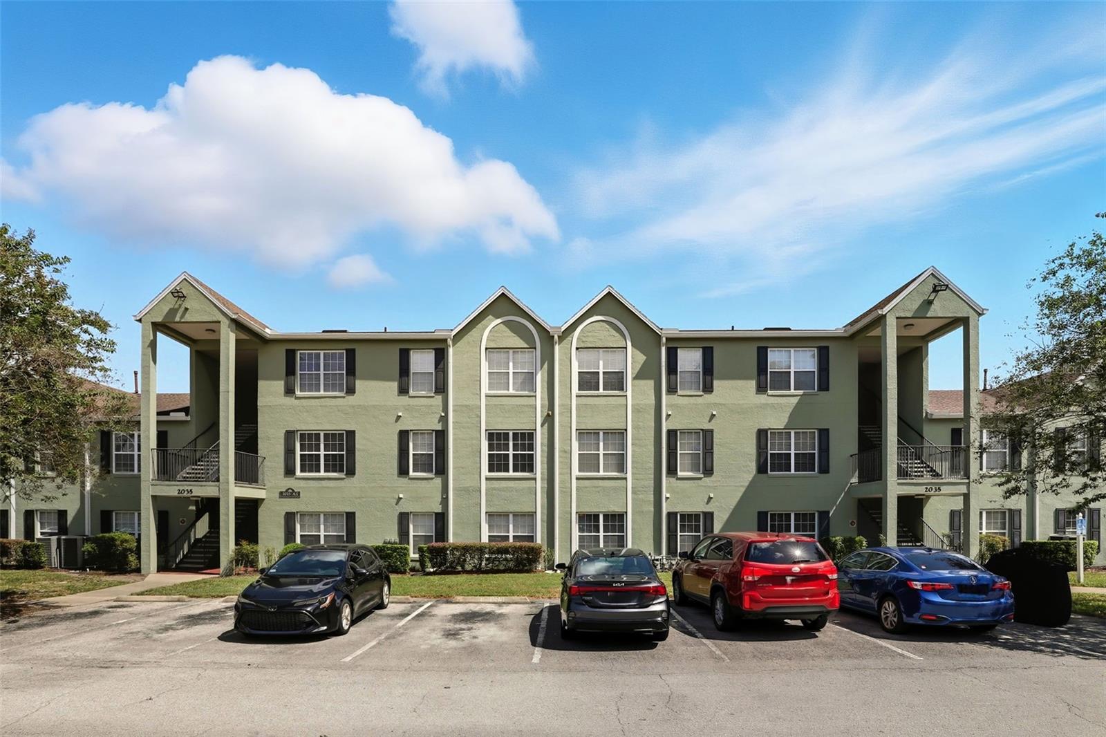 MIRIADA CONDO - Residential