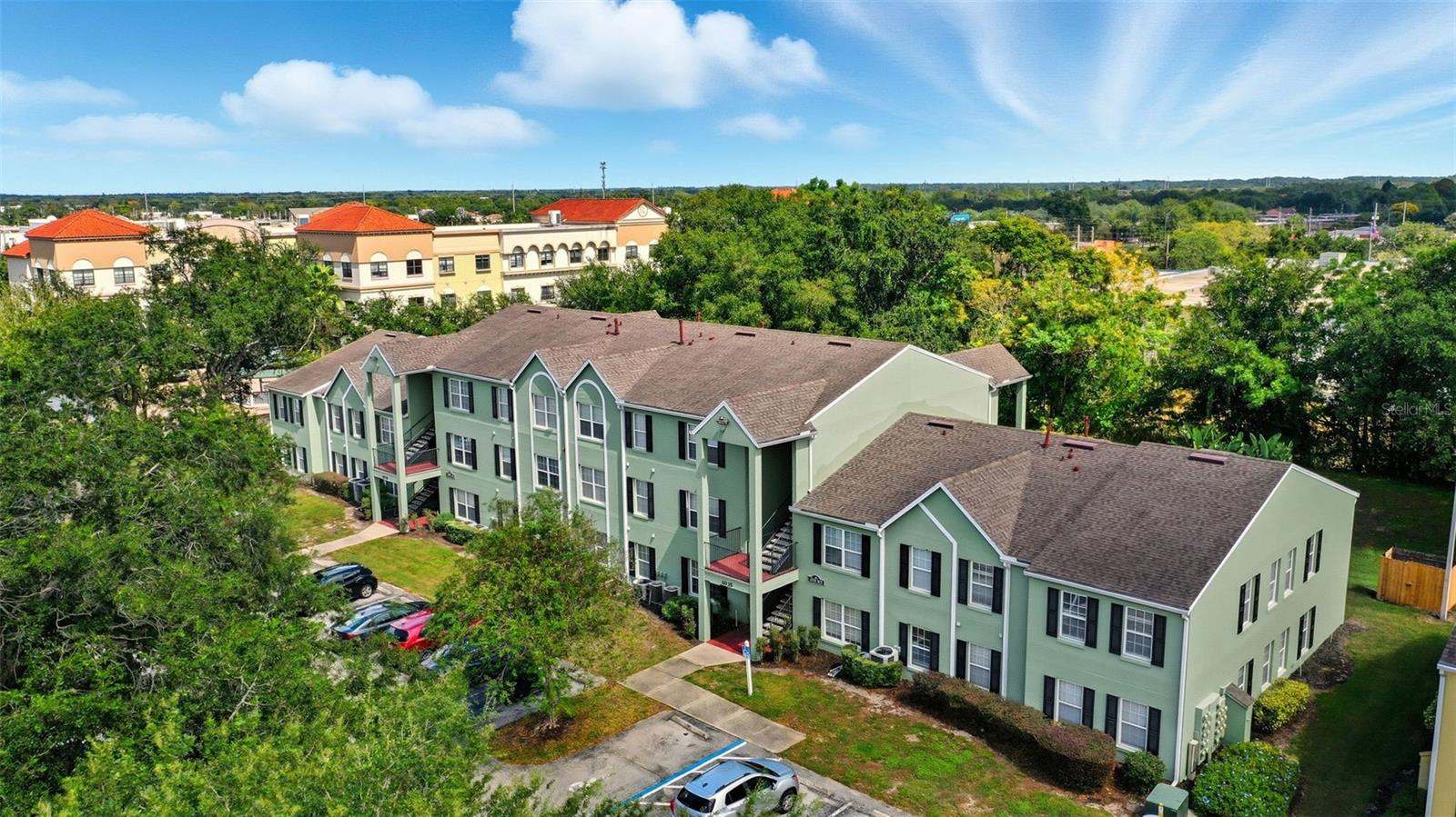 MIRIADA CONDO - Residential