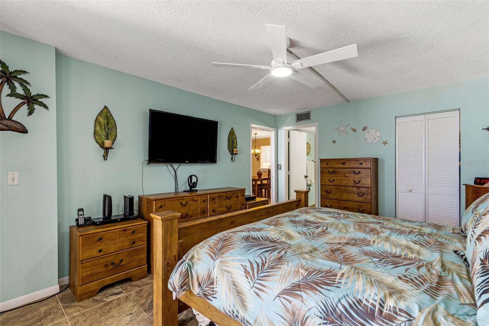 SURFSIDE SOUTH CONDO - Residential