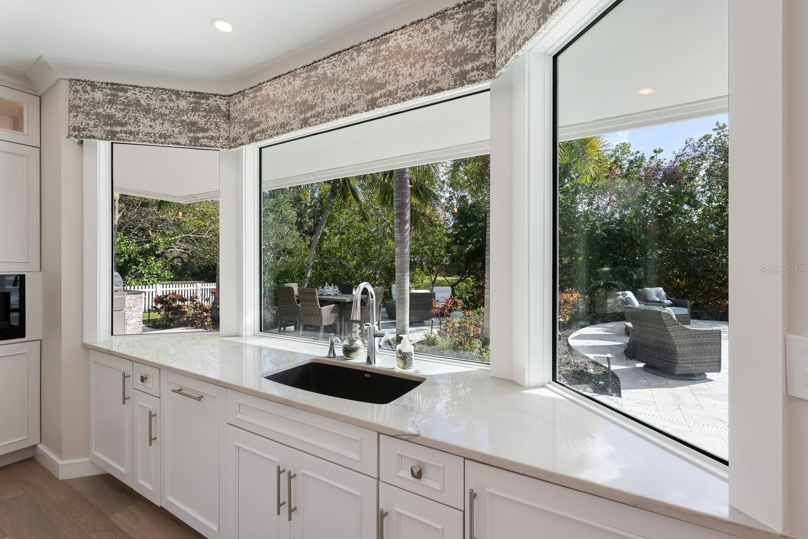 SIESTA PROPERTIES INC - Residential