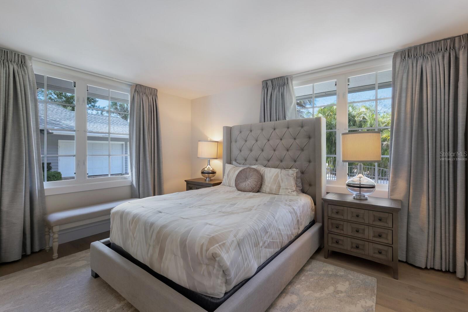 SIESTA PROPERTIES INC - Residential