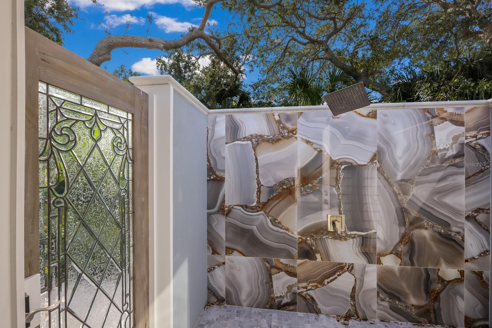 SIESTA PROPERTIES INC - Residential