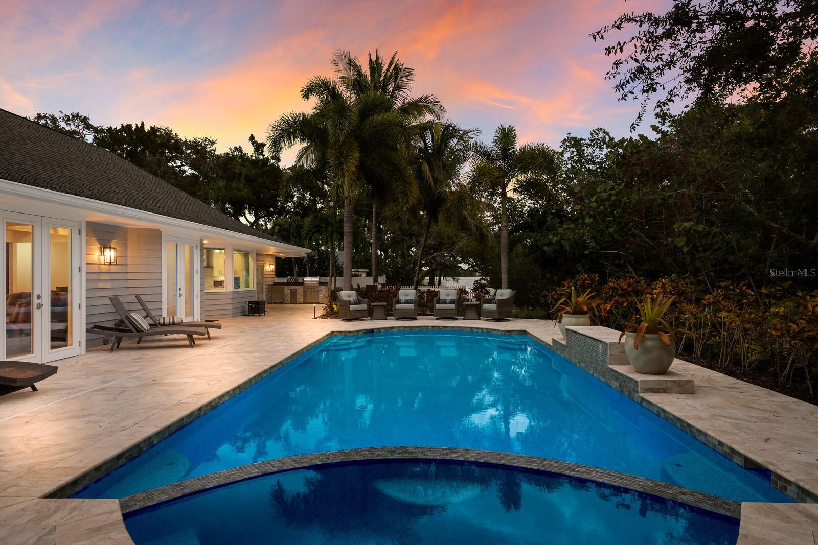 SIESTA PROPERTIES INC - Residential