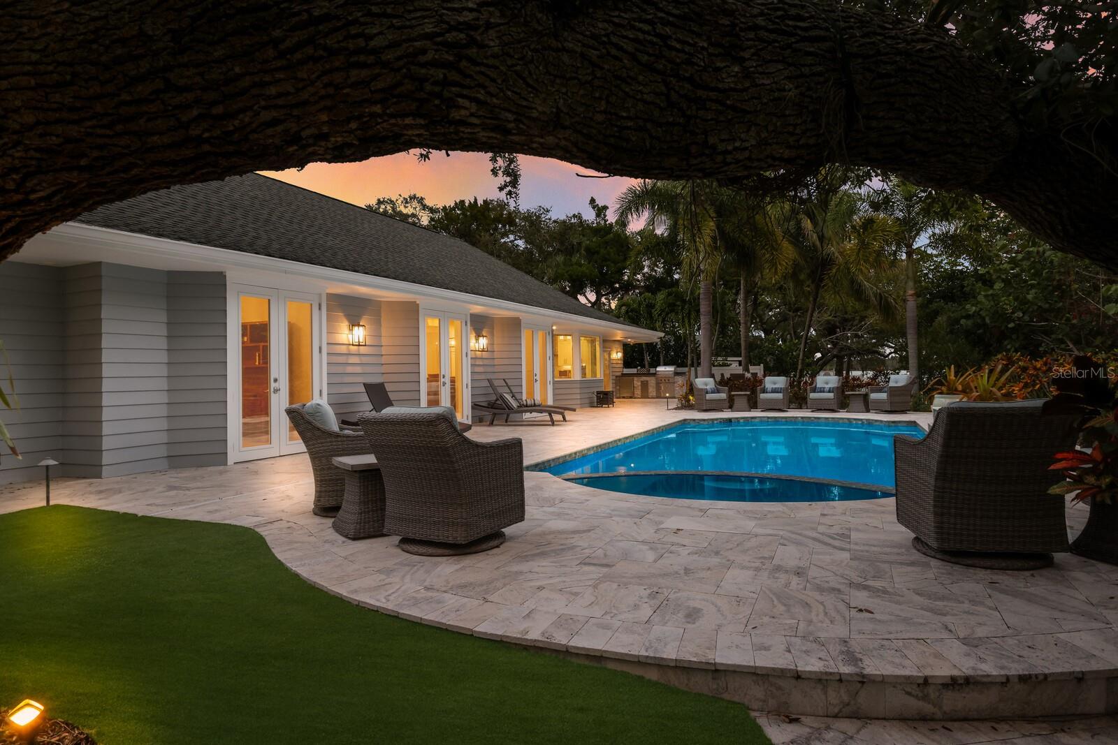 SIESTA PROPERTIES INC - Residential