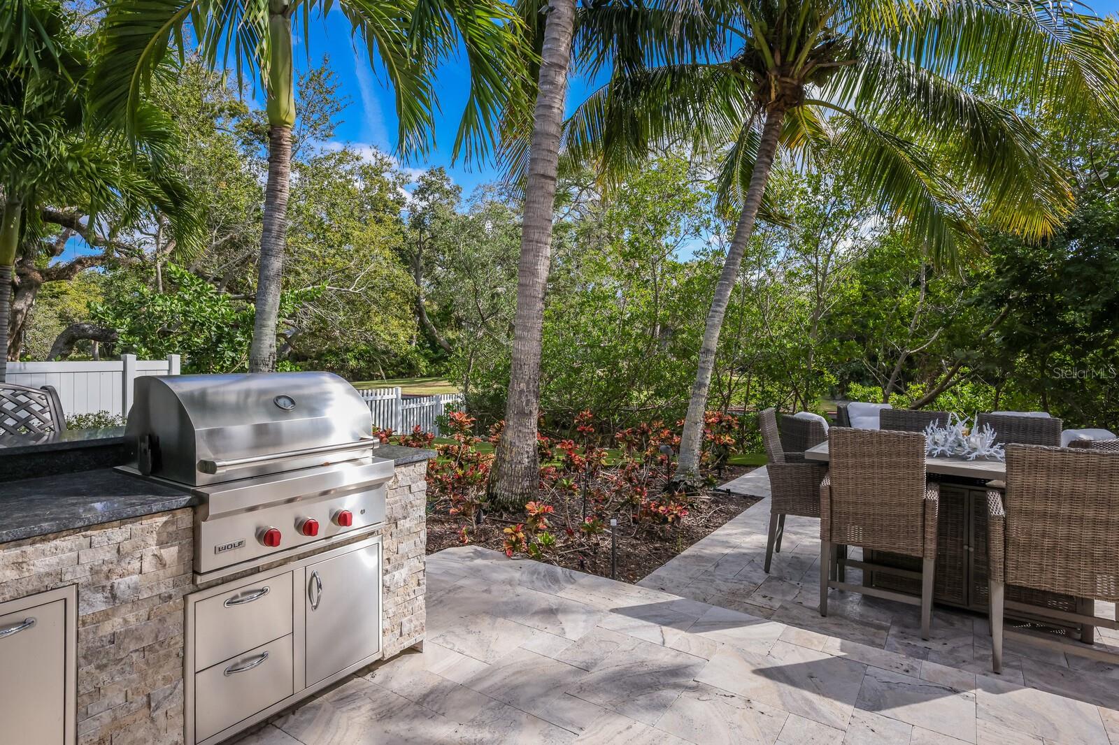 SIESTA PROPERTIES INC - Residential