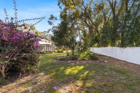 A home in TAMPA