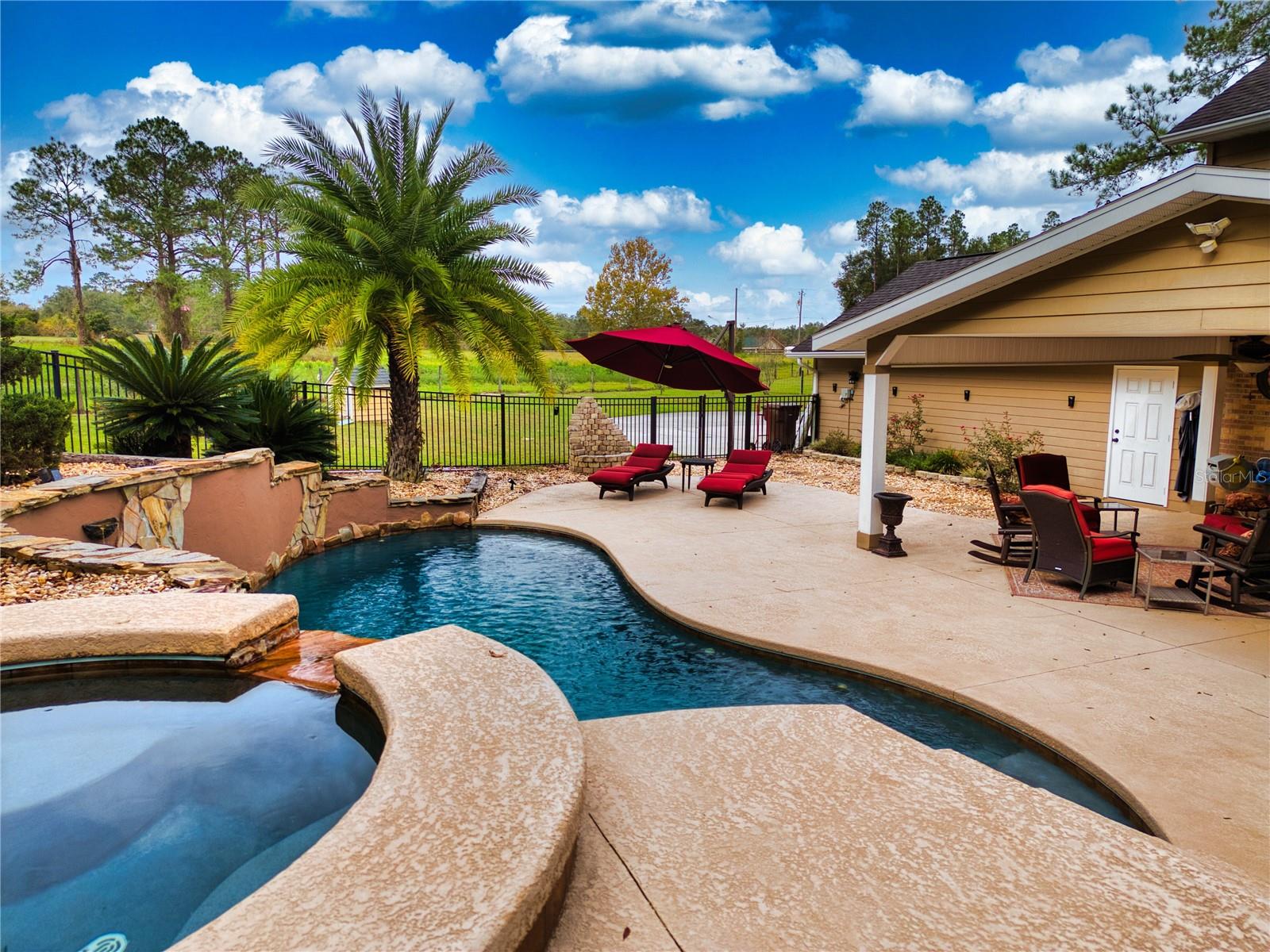 FAIRFIELD HILLS - Residential