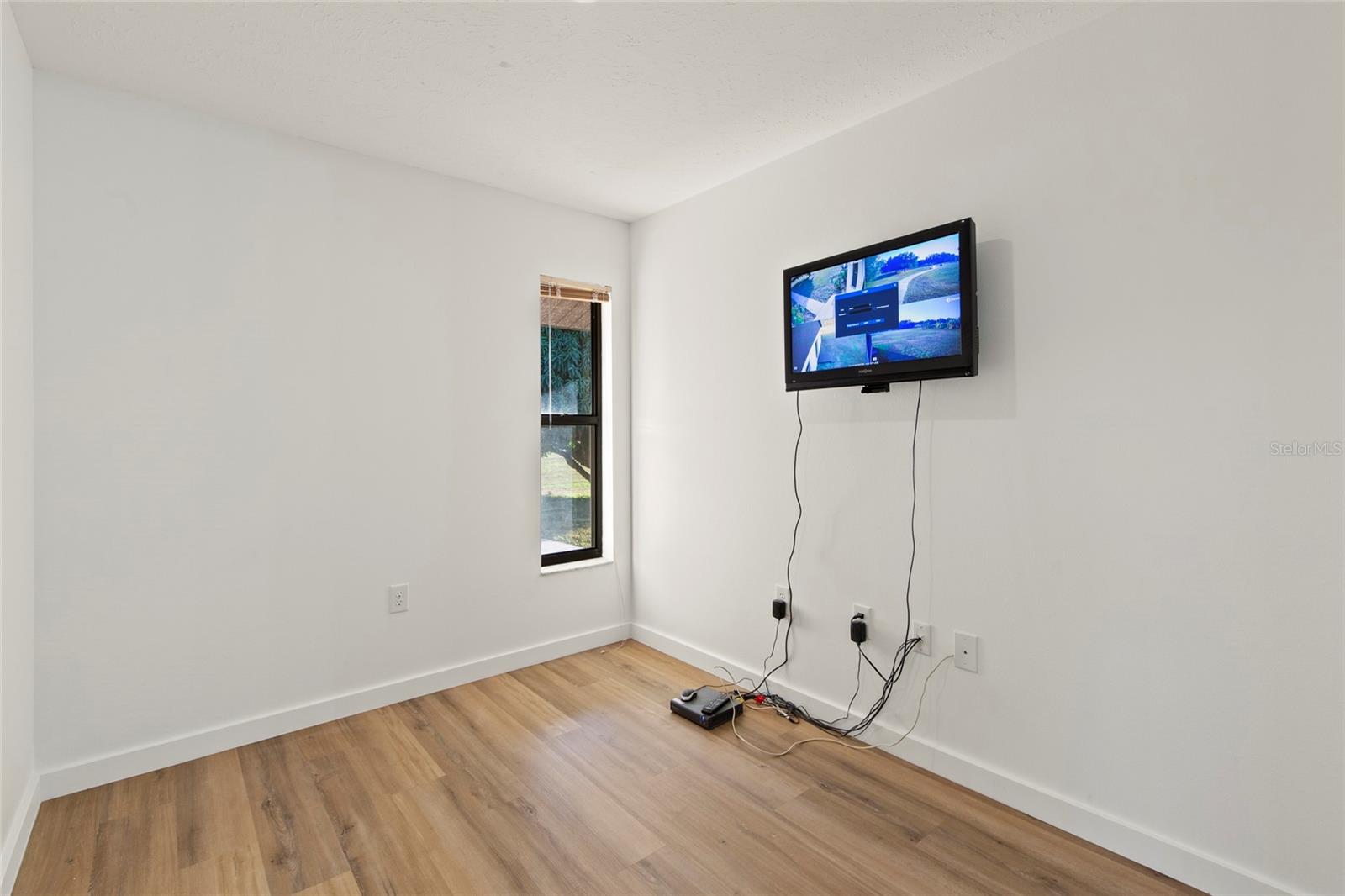 HIDDEN RIVER REP - Residential