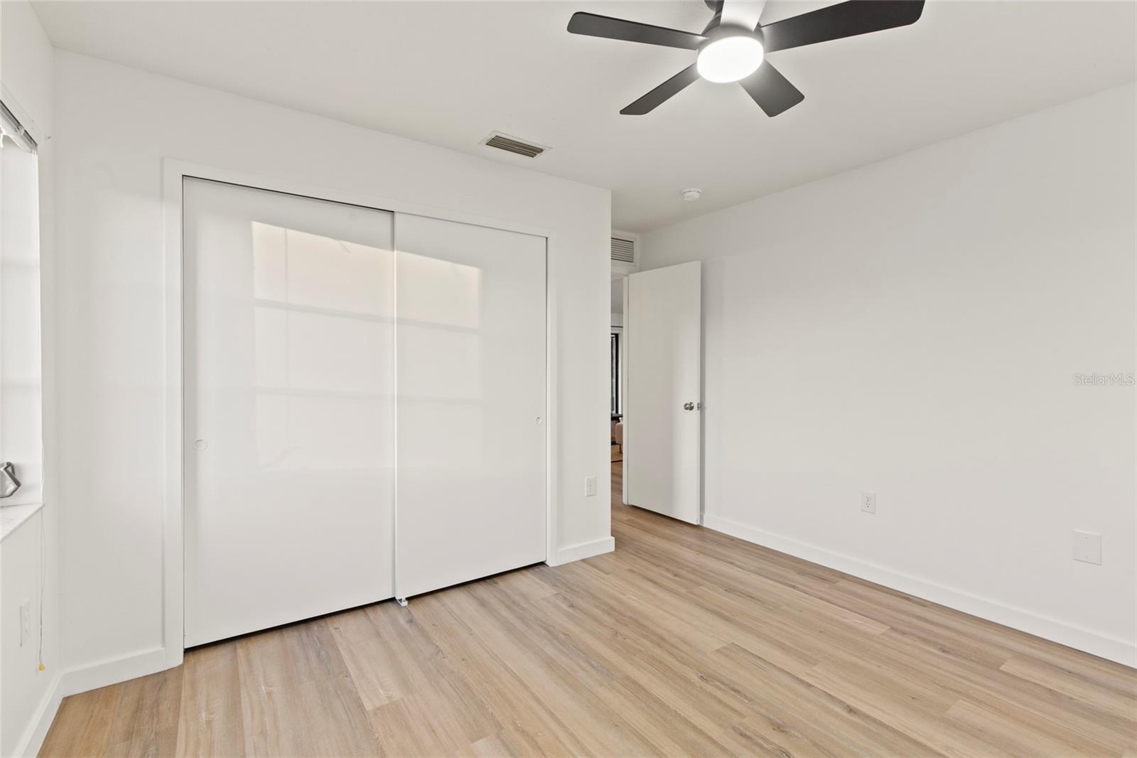 HIDDEN RIVER REP - Residential