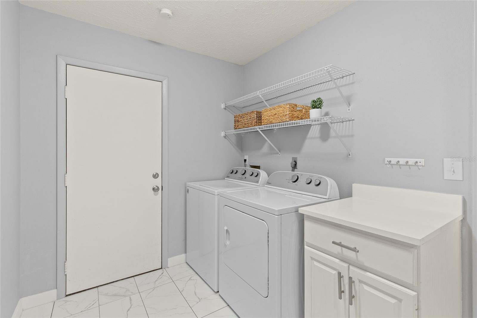 HIDDEN RIVER REP - Residential