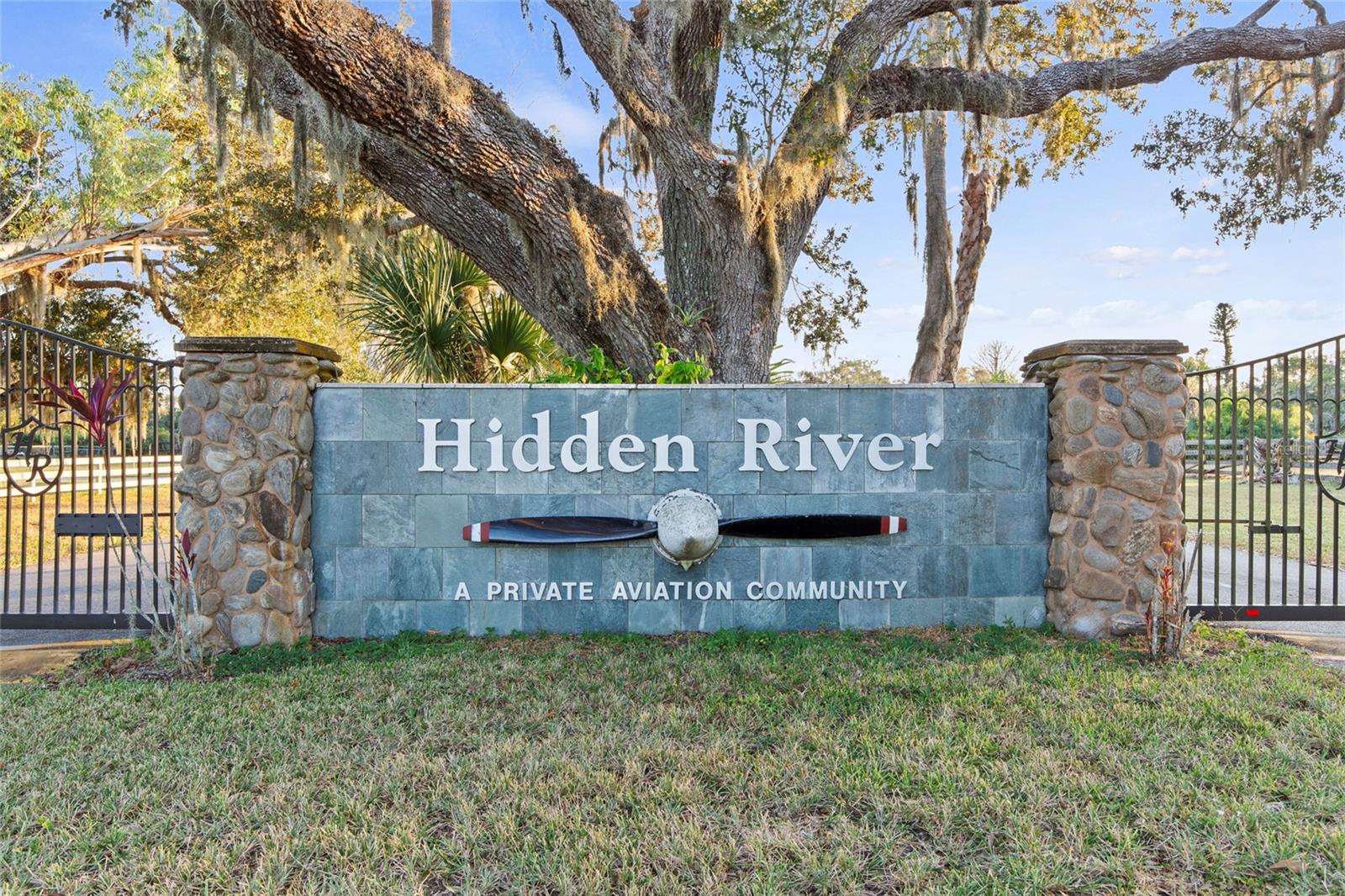 HIDDEN RIVER REP - Residential