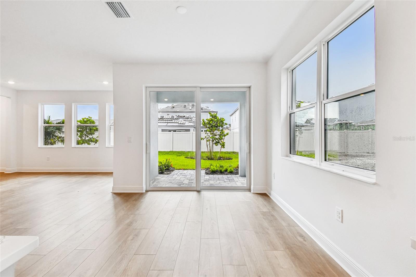 HAWKSTONE - Residential