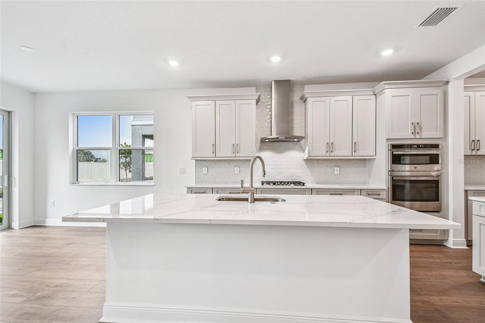 HAWKSTONE - Residential