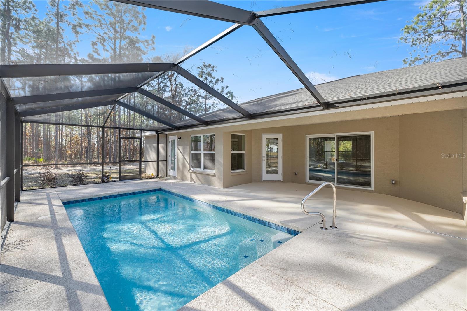 2300 W ELMORE LOOP