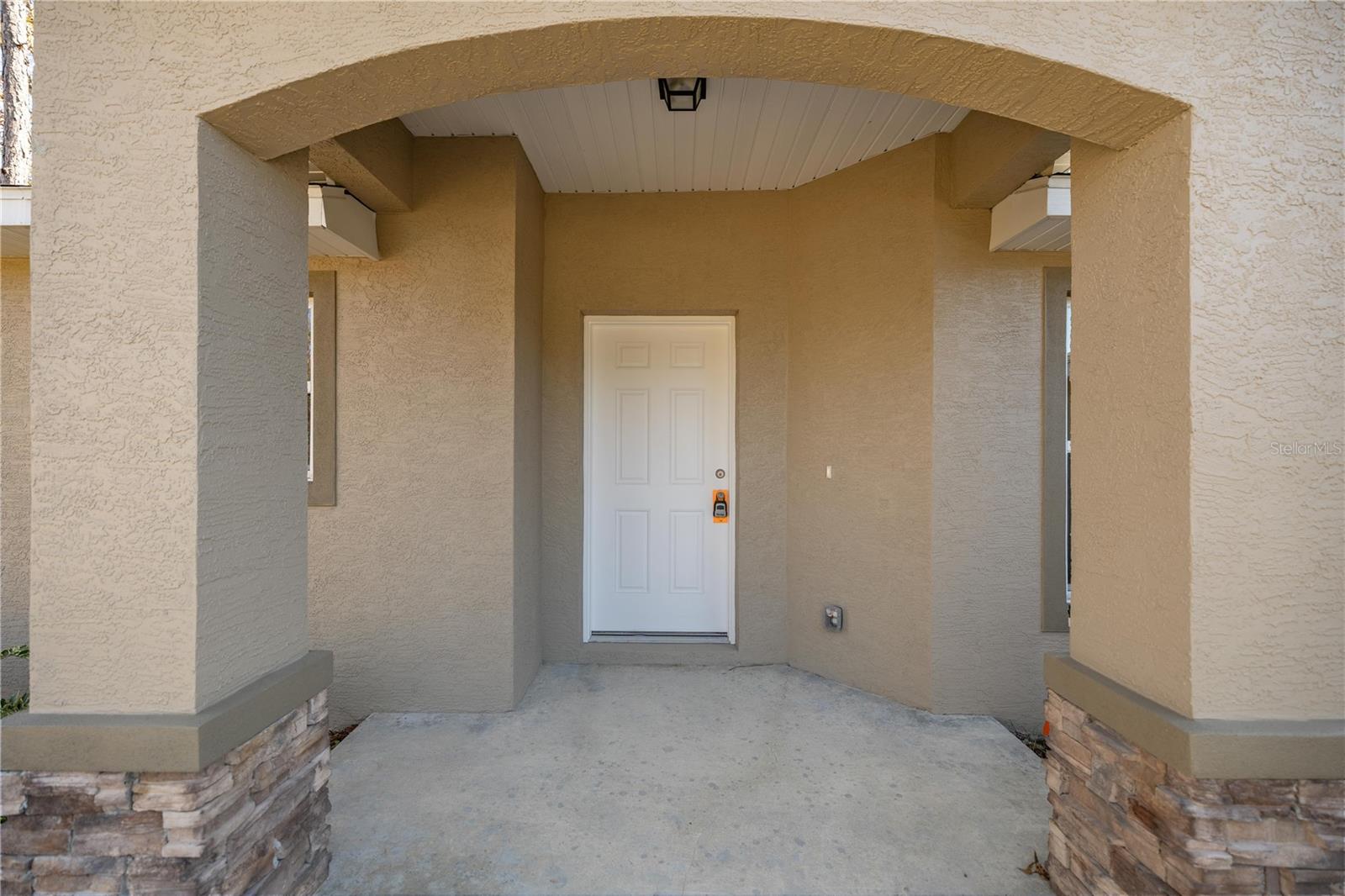 2300 W ELMORE LOOP