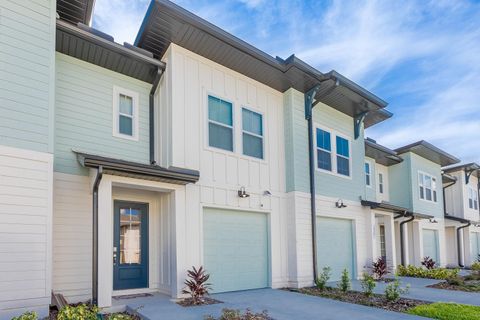 Photo of 1030 Plantation Lane, Davenport, FL 33896 (MLS # O6326280)