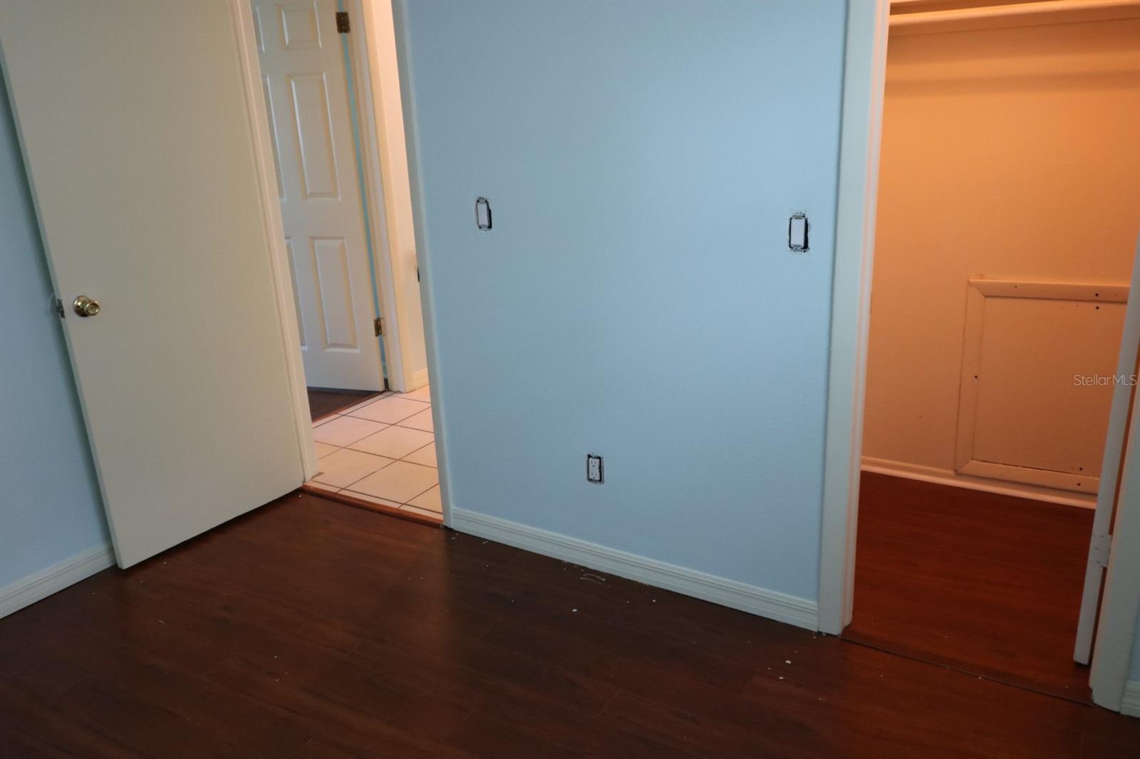 SOUTH BLVD TWNHS - Residential Lease