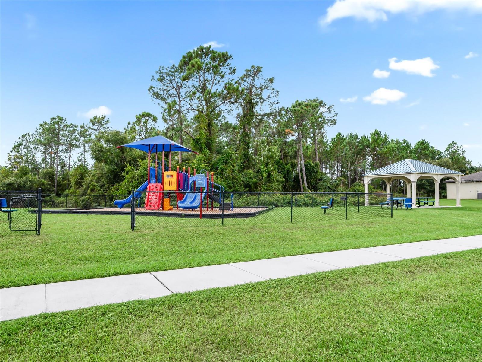 MEADOW RIDGE  OF GRAND ISLAND - Residential