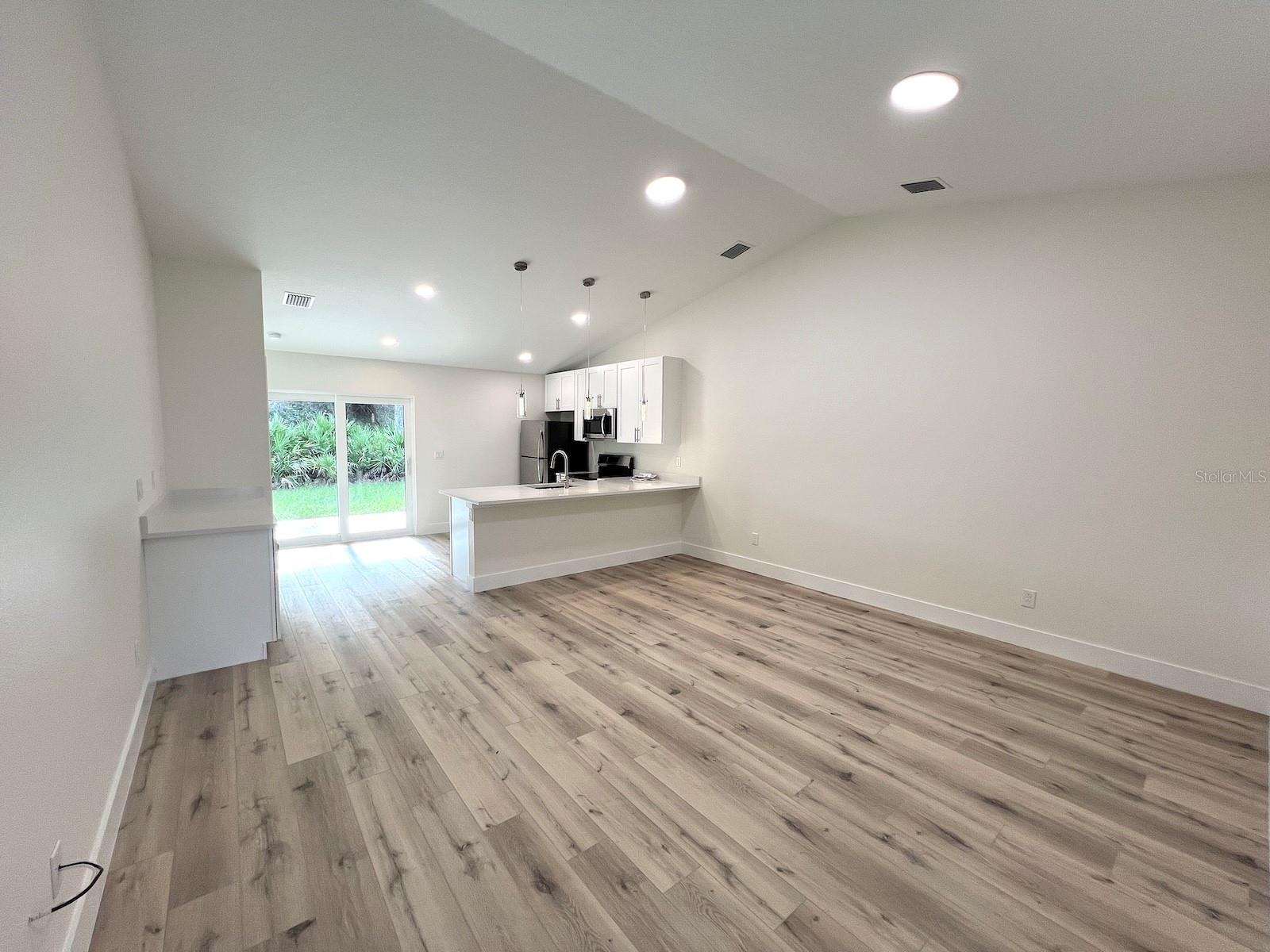 PALM COAST SEC 57 - Residential Lease