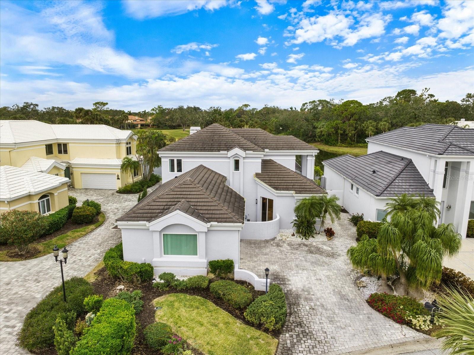 PRESTANCIA - Residential