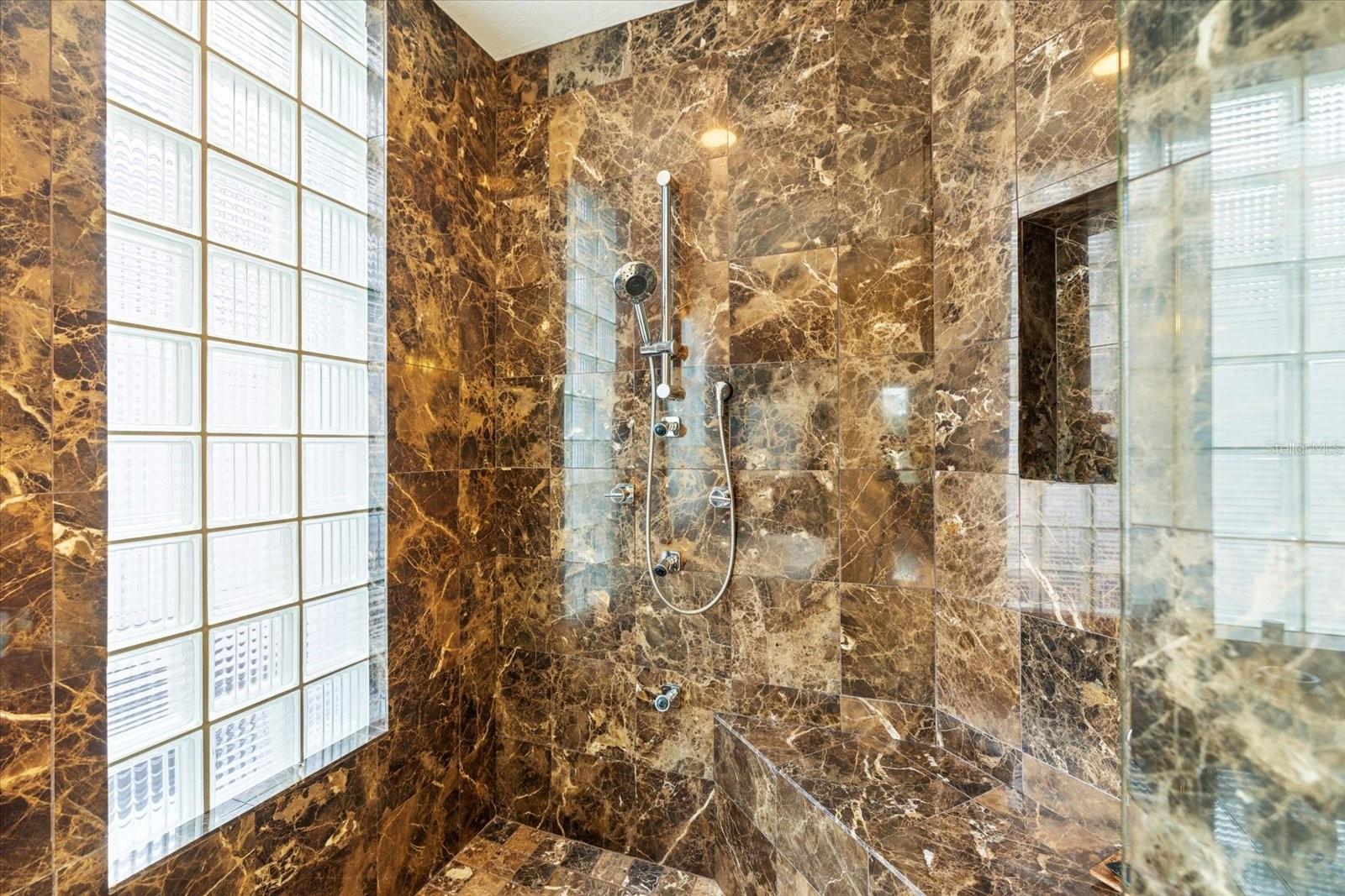 PRESTANCIA - Residential