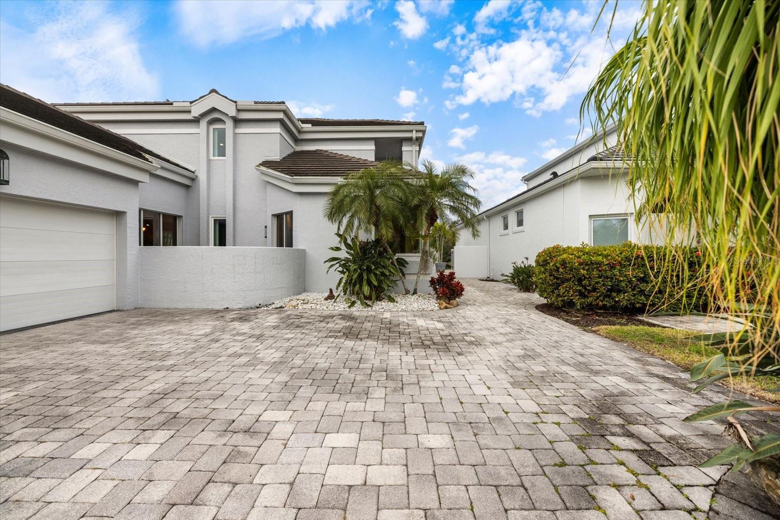 PRESTANCIA - Residential