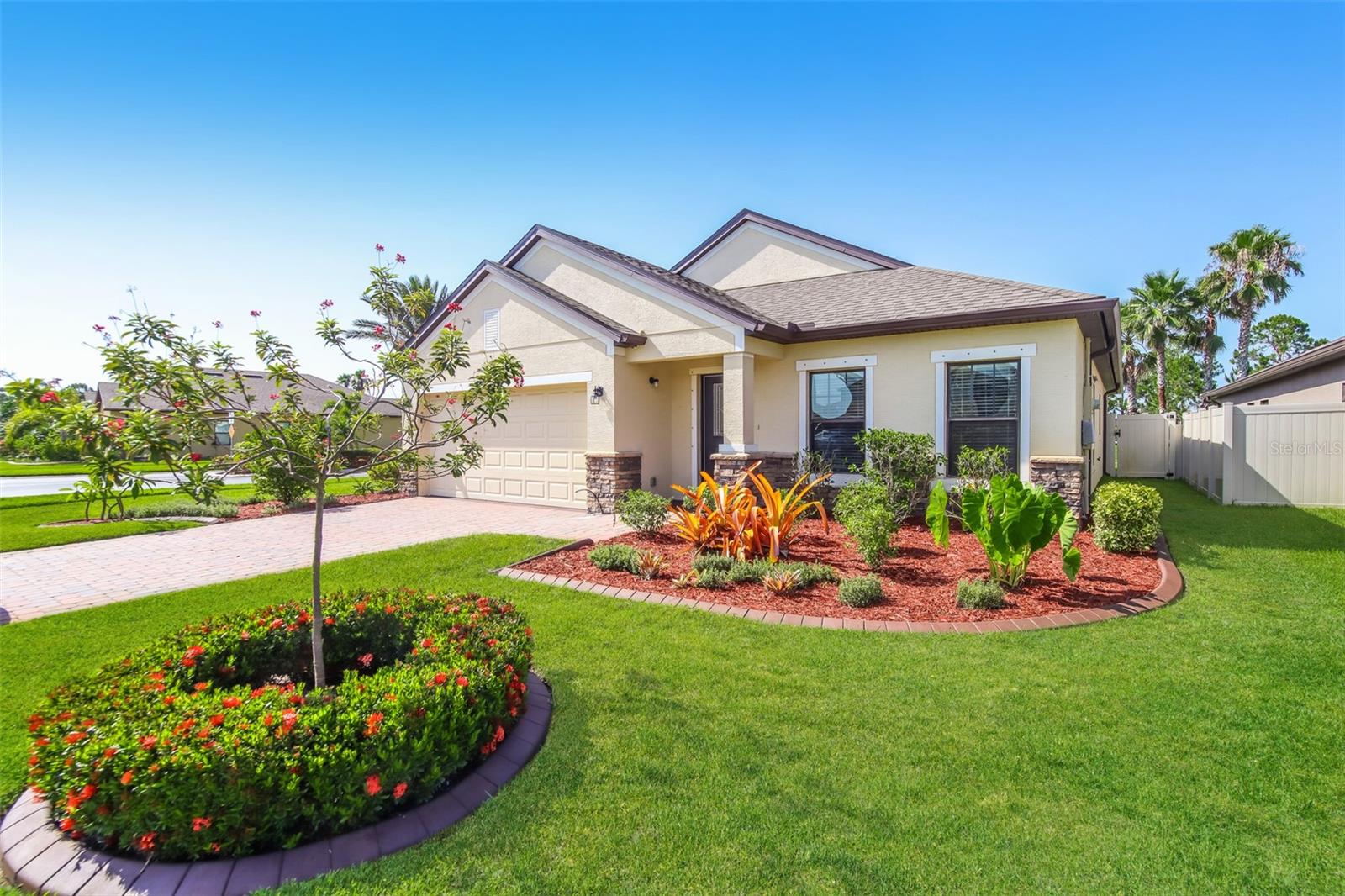 AMBERWOOD - Residential Lease