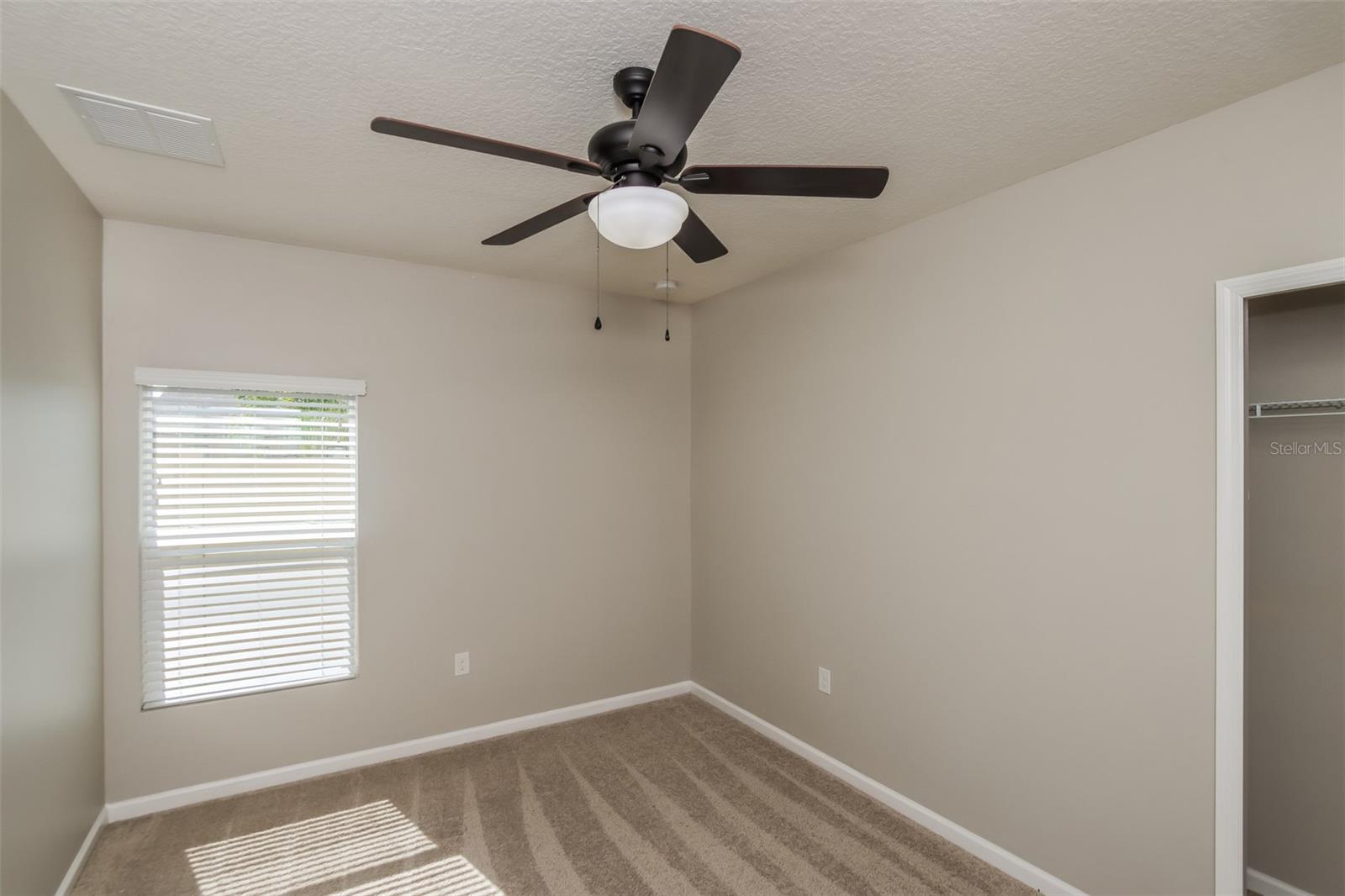 AMBERWOOD - Residential Lease