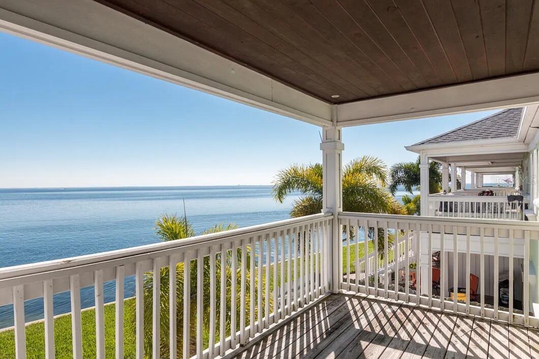4858 COQUINA KEY DRIVE SE D