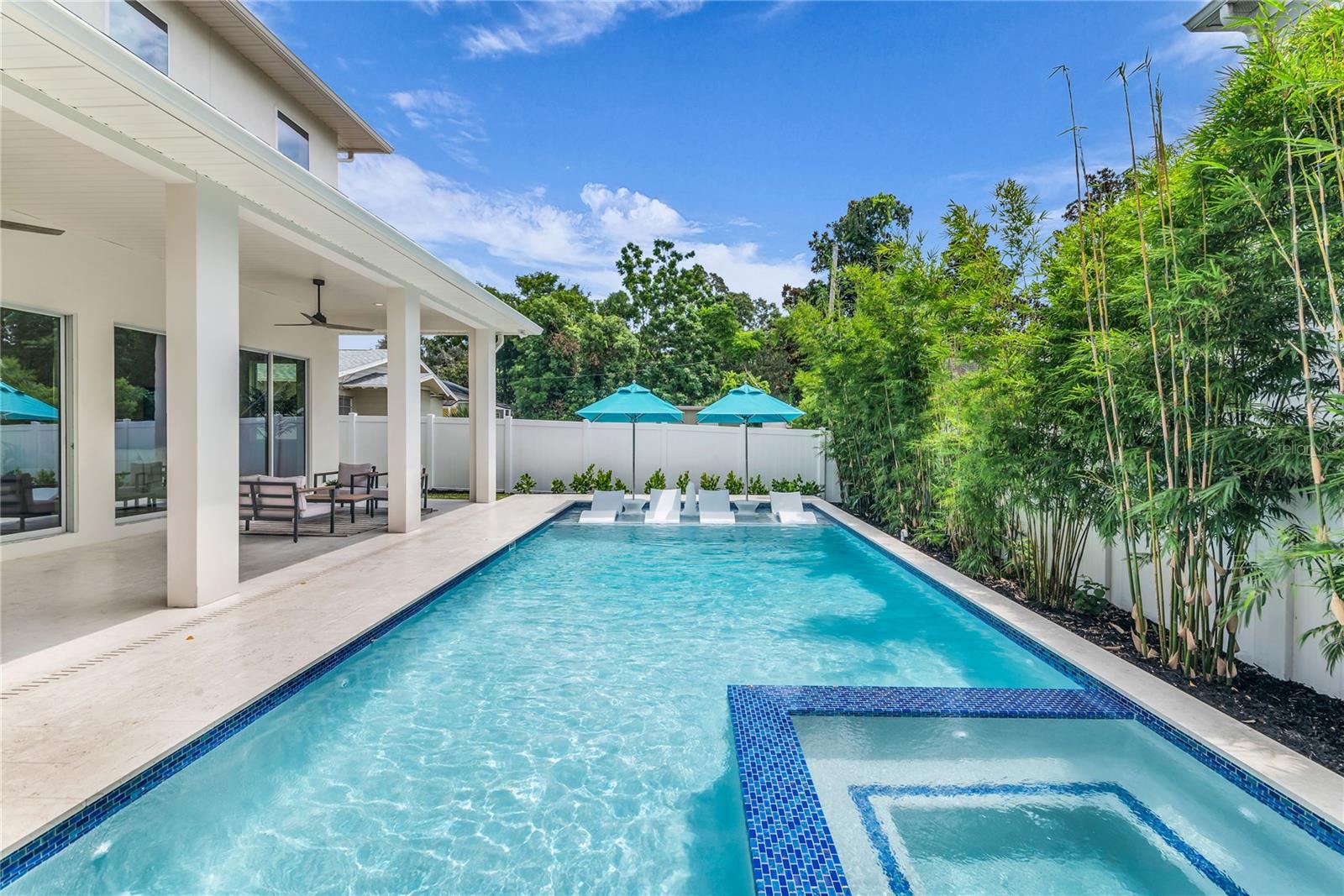 Casas a venda 3 - Jen Dantas 330 W PRINCETON STREET