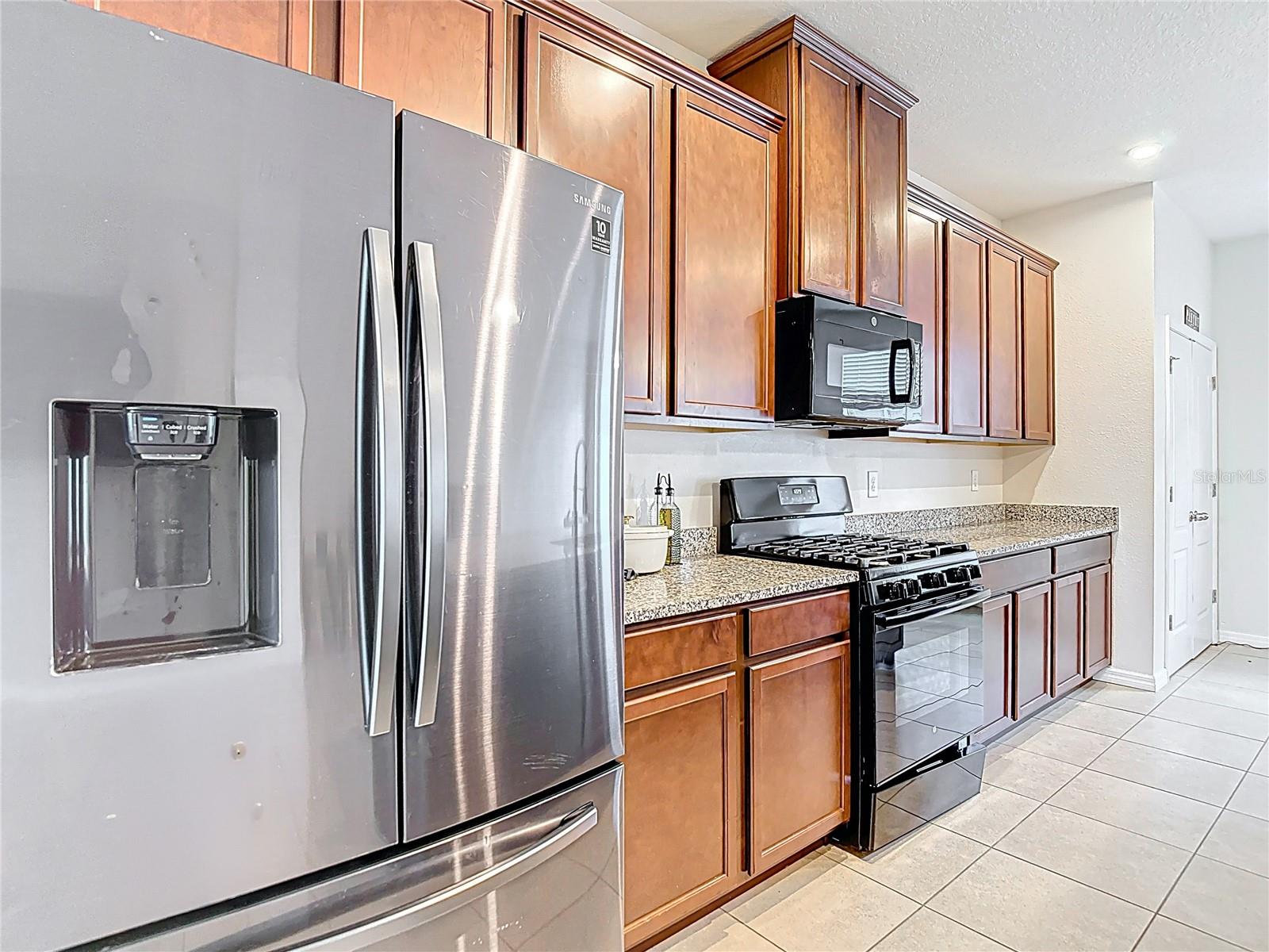 ASTURIA PH 3 - Residential Lease