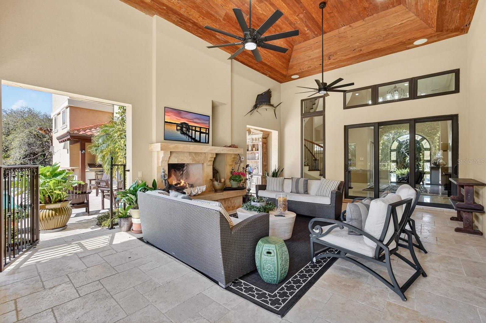 GRANDE MER SUB - Residential