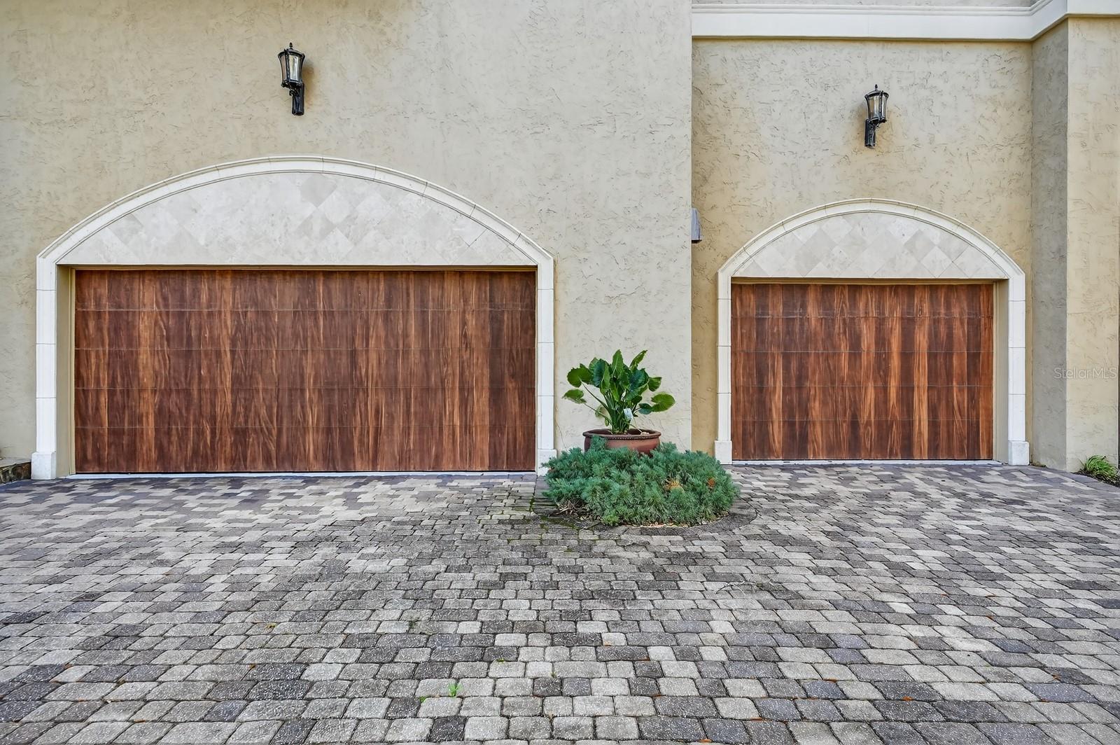 GRANDE MER SUB - Residential