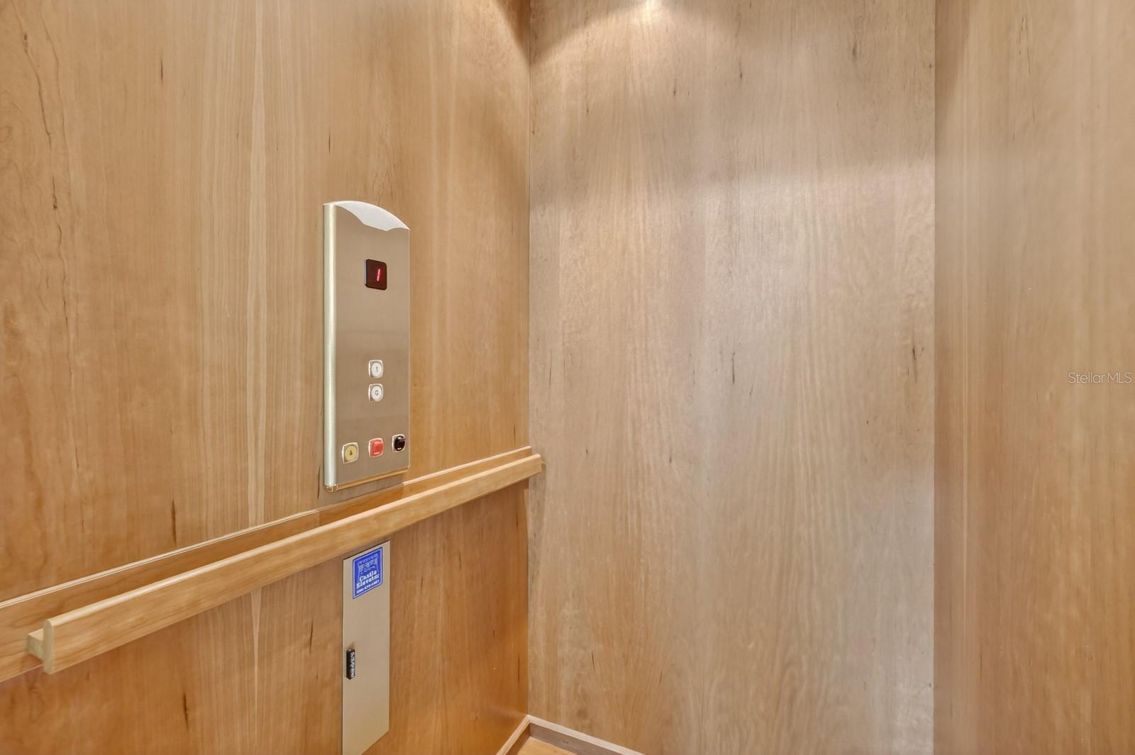 GRANDE MER SUB - Residential