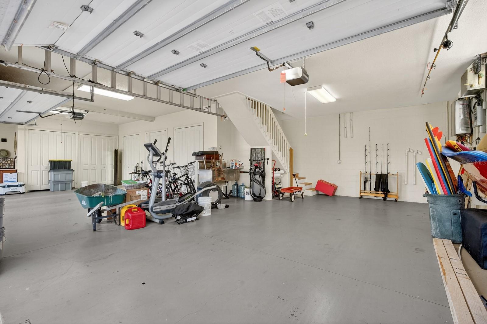 GRANDE MER SUB - Residential