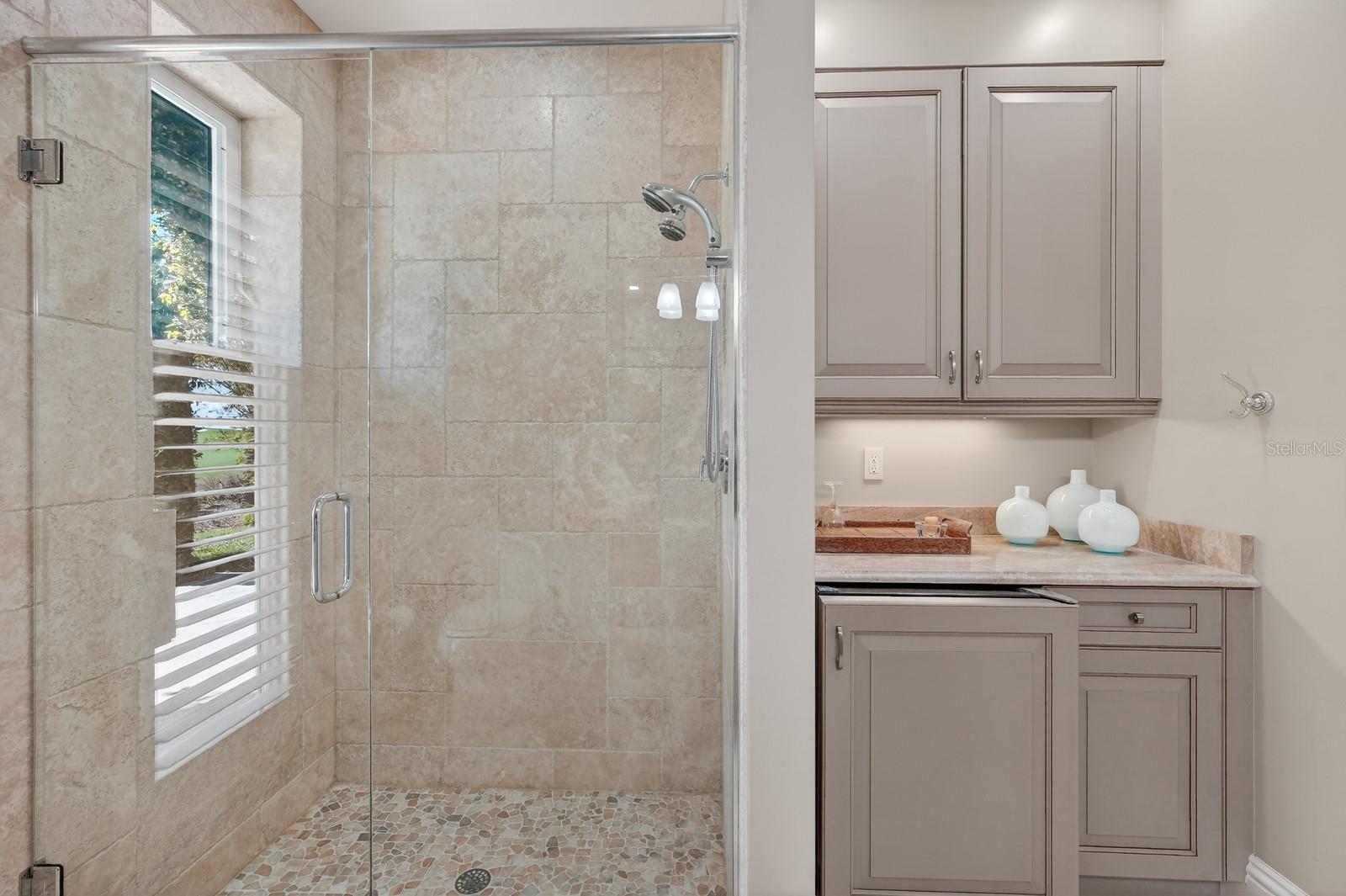 GRANDE MER SUB - Residential