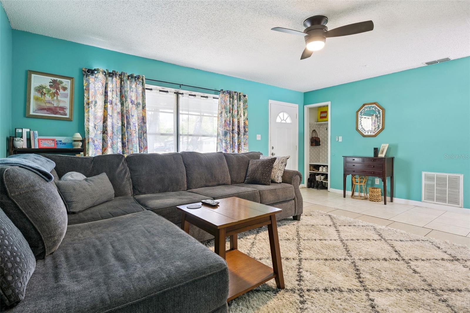 TWIN LAKES MANOR ADD 03 - Residential