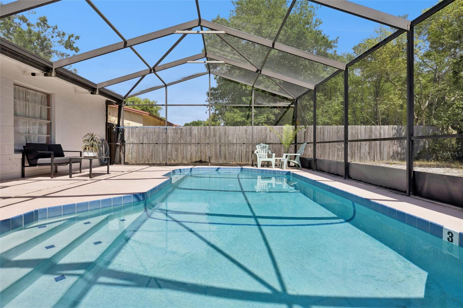 TWIN LAKES MANOR ADD 03 - Residential