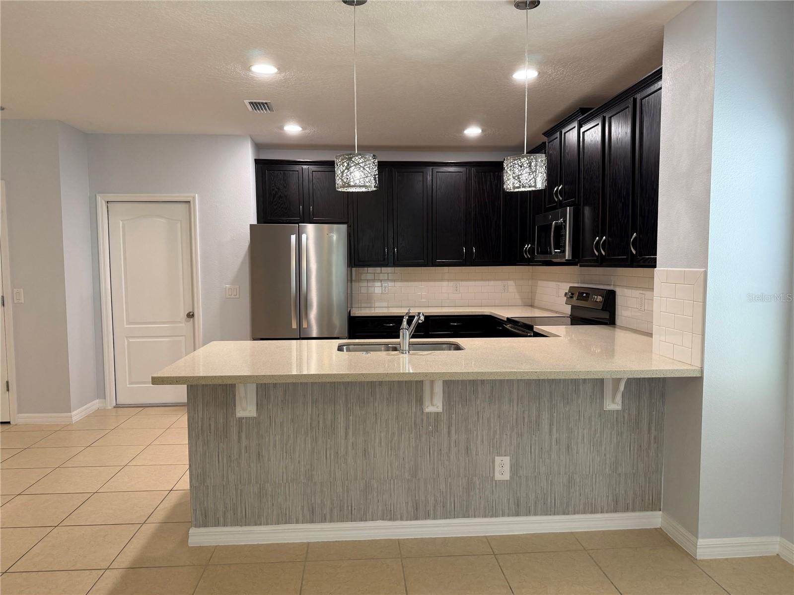 9511 OGLETHORPE DRIVE